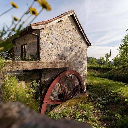 Azenha Da Lavoura Em Barrega * セロリコ・デ・バスト