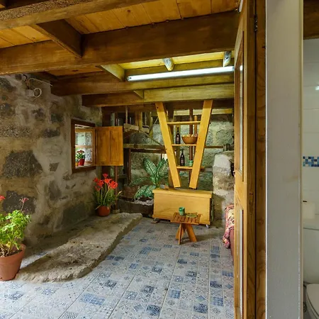 Azenha Da Lavoura Em Barrega Nyaraló *
