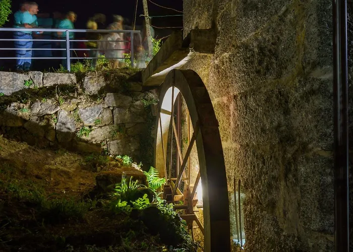 Azenha Da Lavoura Em Barrega *